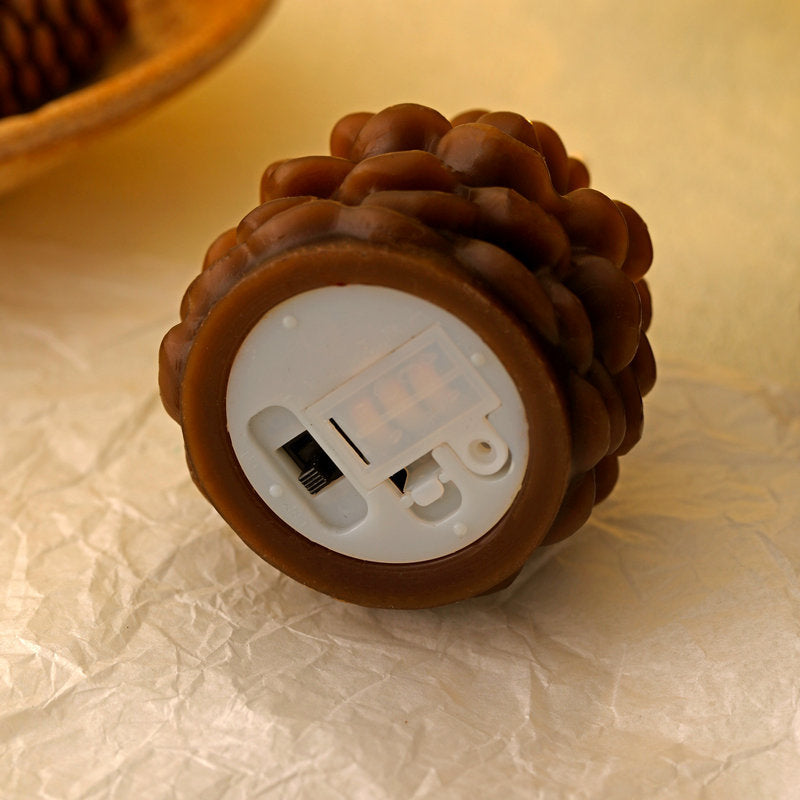 Avtoit | Flameless Pine Cone Candles