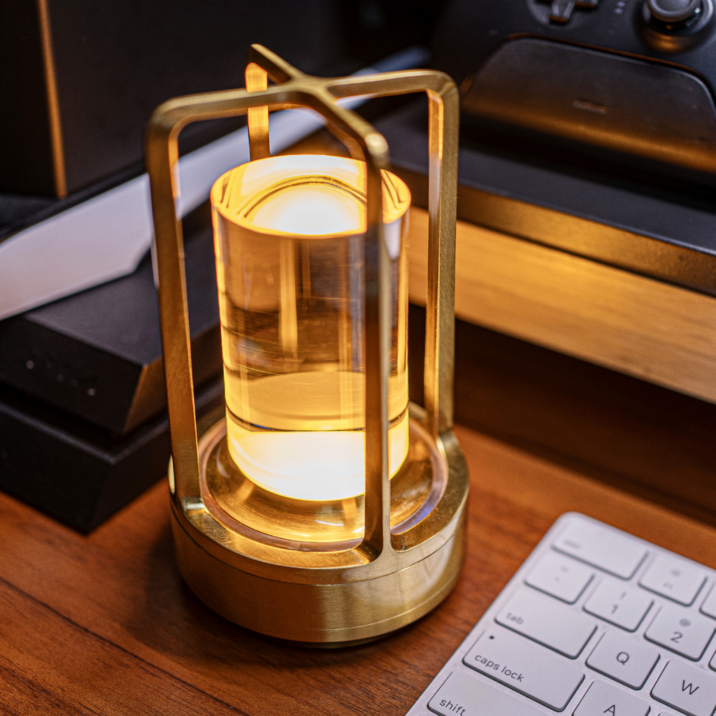 Avtoit | Klara Crystal Table Lamp with Touch Panel and USB Connection