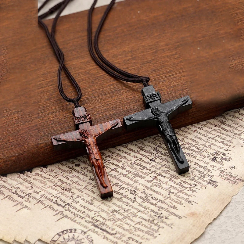Avtoit | Jesus-Cross-Necklace made of Wood