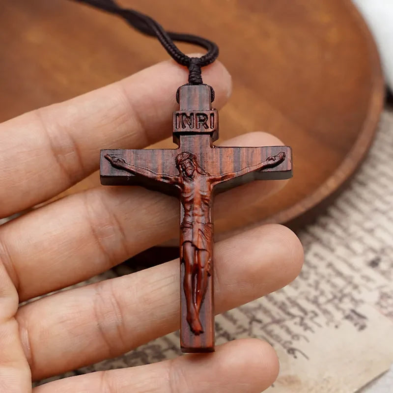 Avtoit | Jesus-Cross-Necklace made of Wood