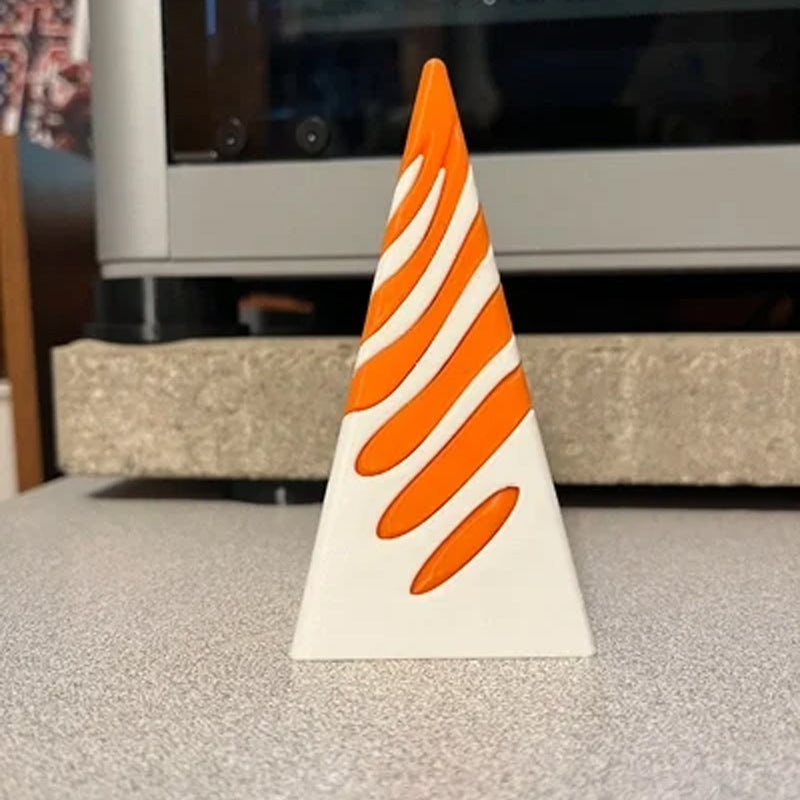 Avtoit | Impossible Pyramid Passage Sculpture