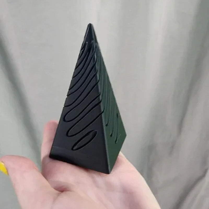 Avtoit | Impossible Pyramid Passage Sculpture