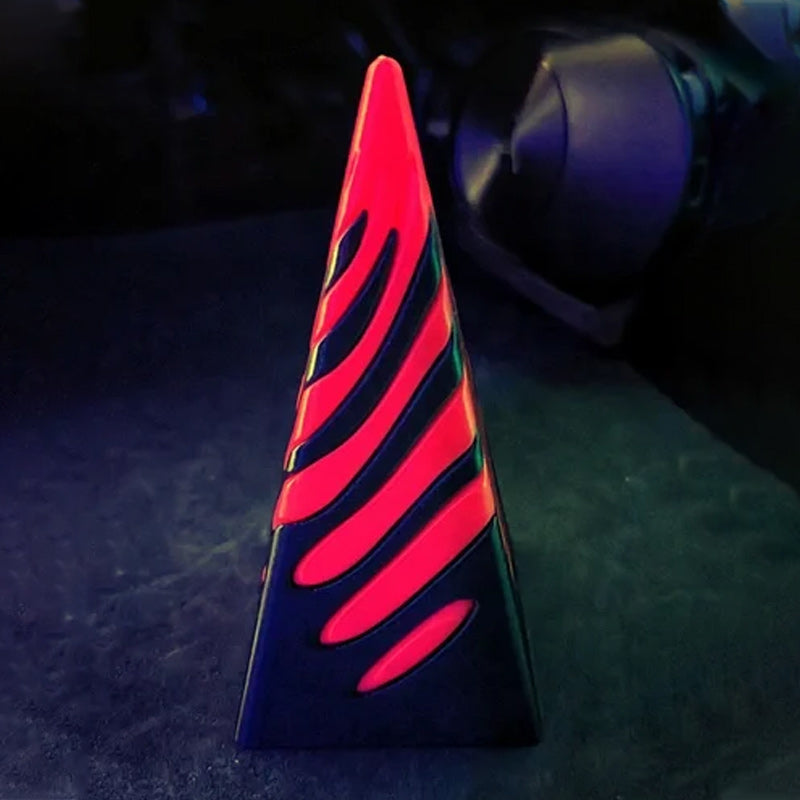 Avtoit | Impossible Pyramid Passage Sculpture