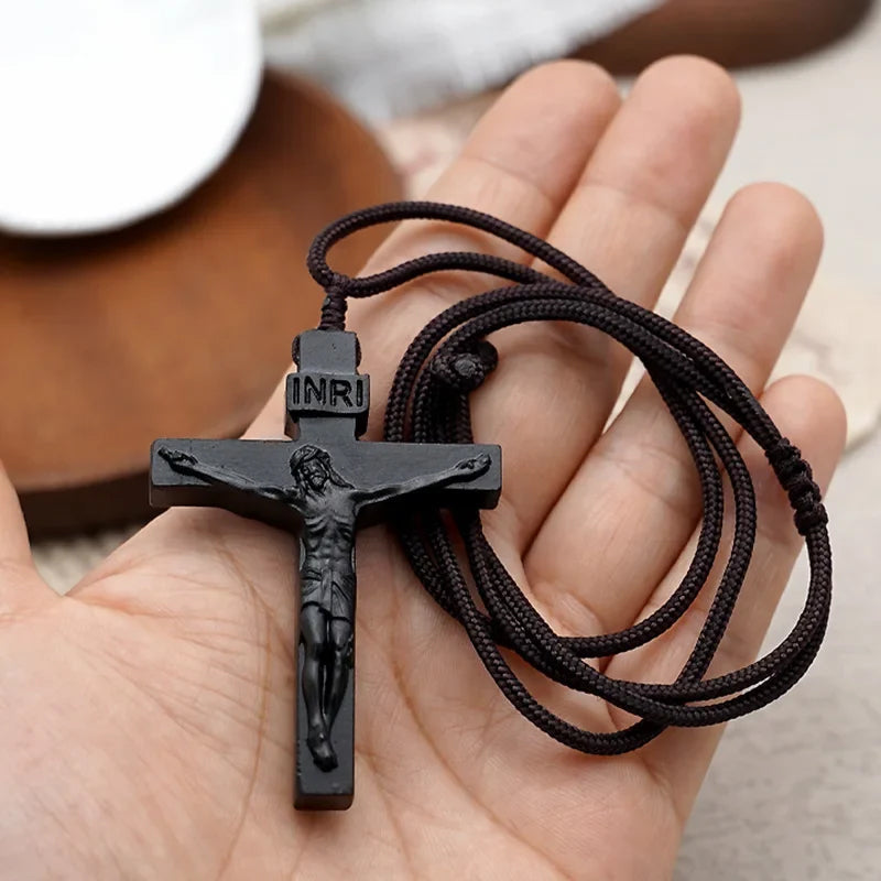 Avtoit | Jesus-Cross-Necklace made of Wood