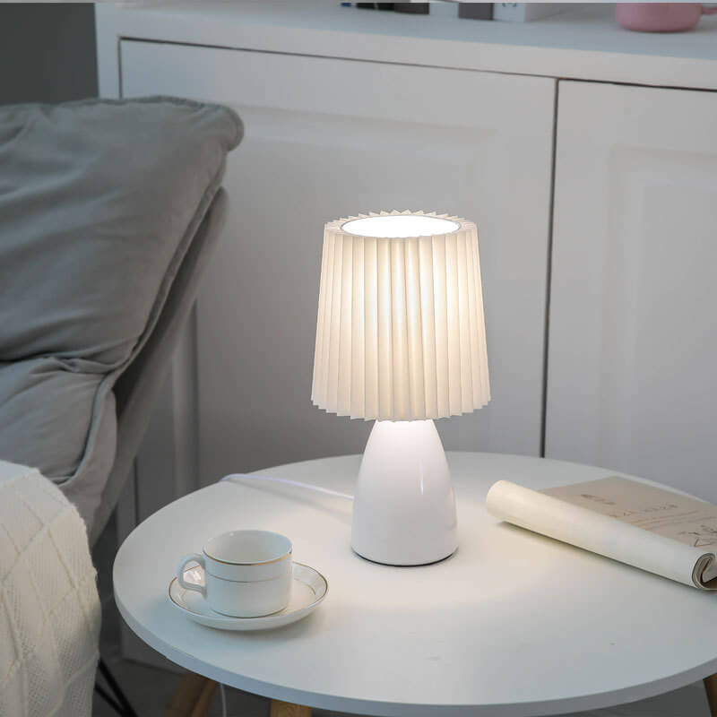 Avtoit | Scandinavian Retro Table Lamp with Pleated Shade and Glass Base