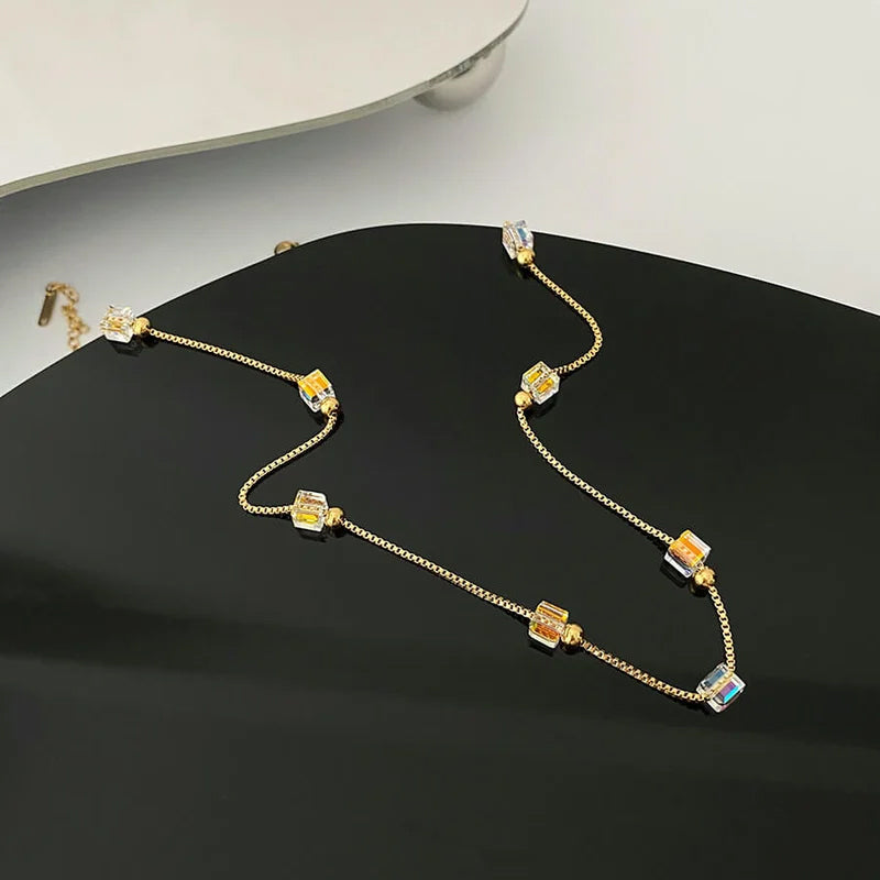 Avtoit | Niche Design Crystal Bead Necklace
