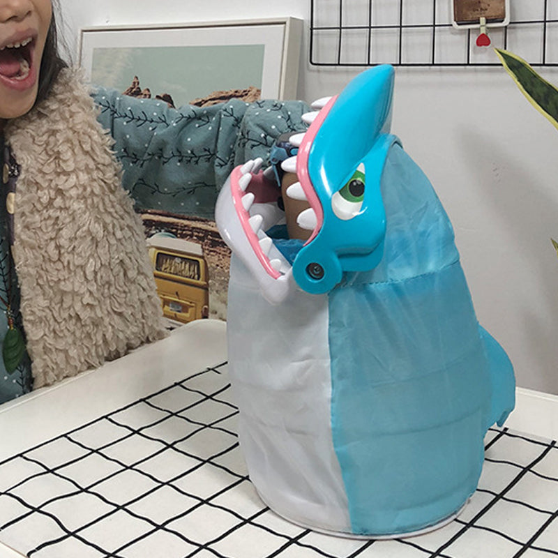 Avtoit | Shark Bite Game - Watch out for your fingers!