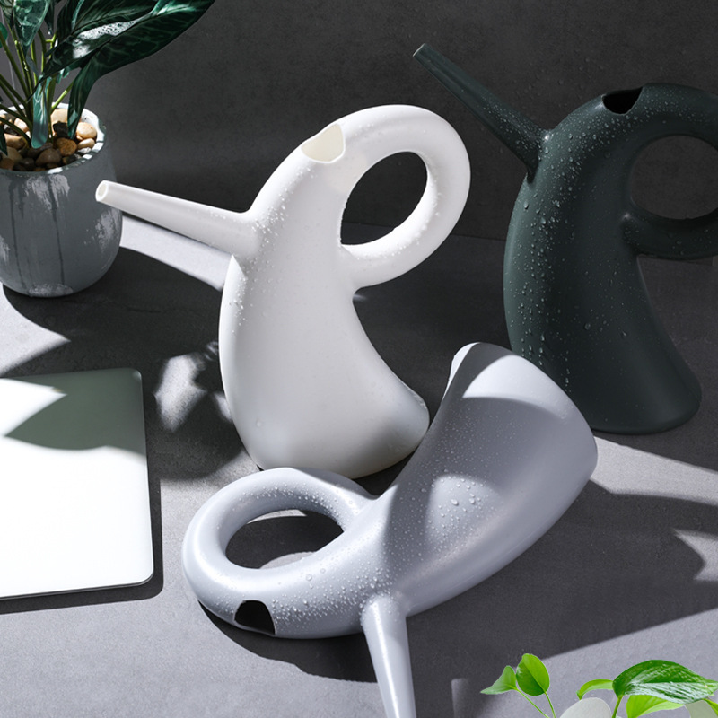 Avtoit | Watering can with extended spout – Elegant design for precise watering