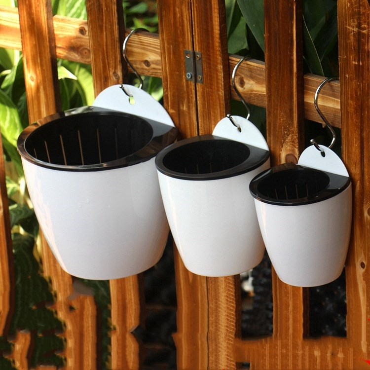 Avtoit | Self-watering hanging plant pot – Modern flower pot for wall mounting