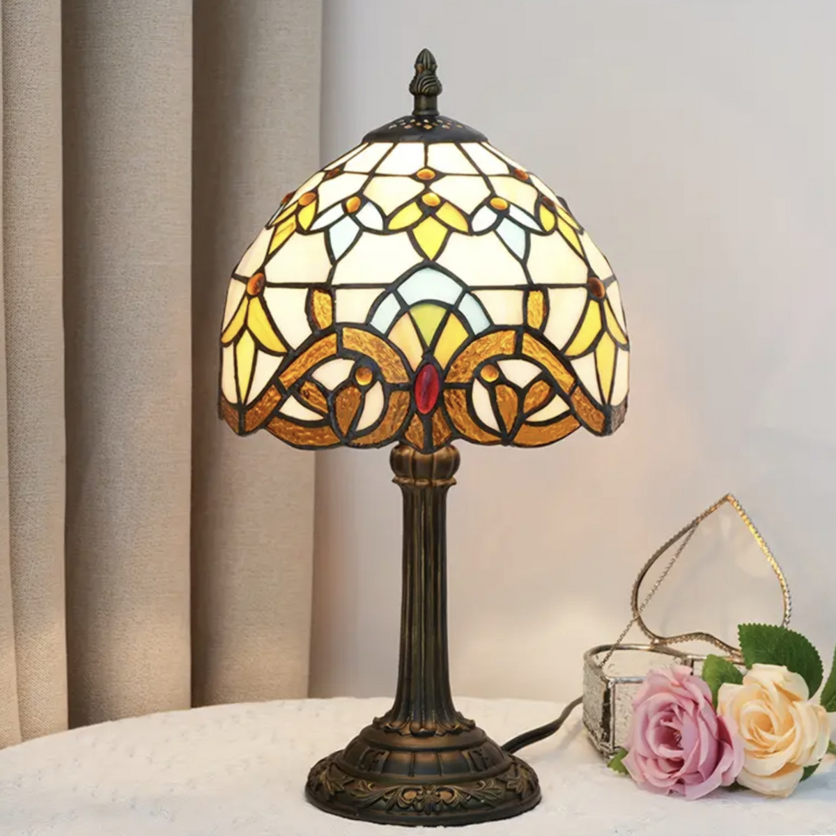 Avtoit | VerreMystique Tiffany Lamp – Timeless Stained Glass Table Lamp for Warm Ambient Lighting