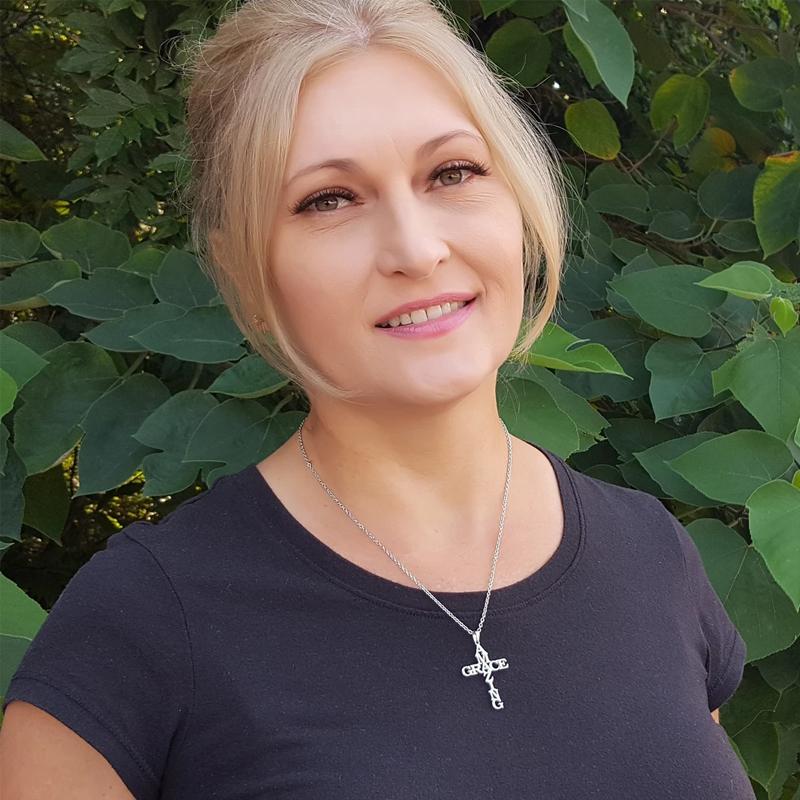Avtoit | Amazing Grace Cross Necklace