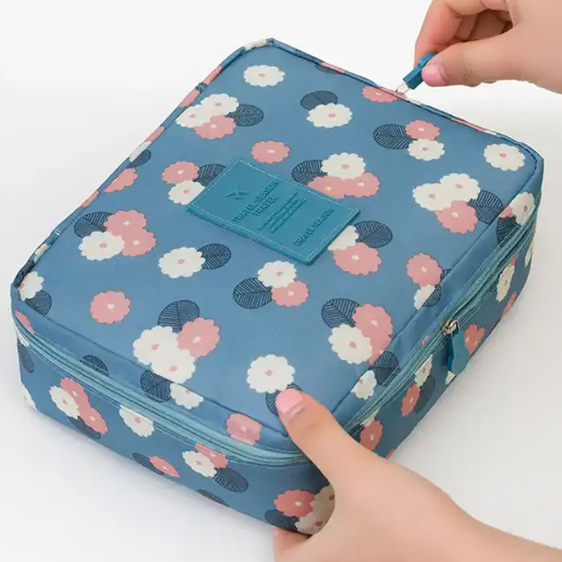 Hanging Water-Resistant Toiletry Bag for Travel Organization