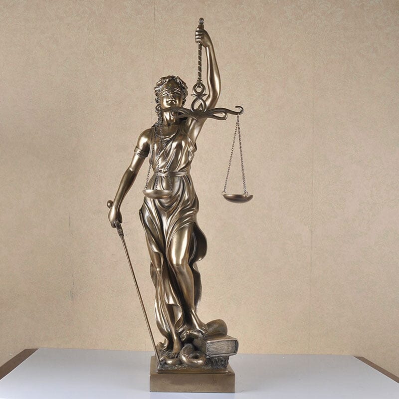 Avtoit | Decoration statue of the goddess of justice