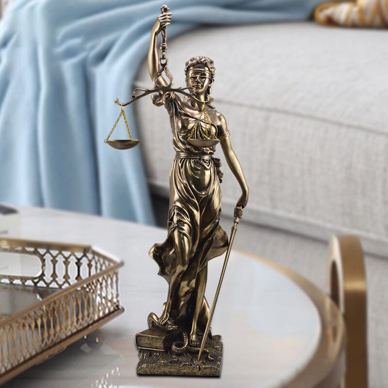 Avtoit | Decoration statue of the goddess of justice