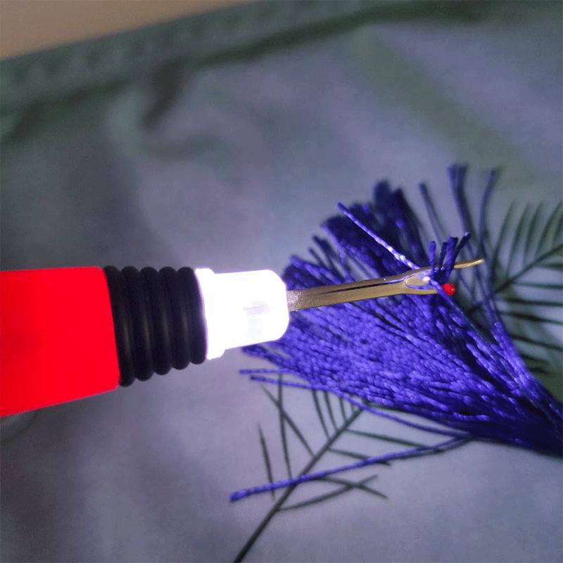 Avtoit | Seam ripper with light