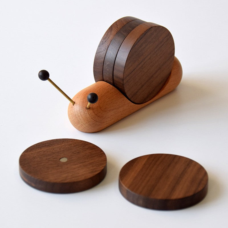 Avtoit | Cute Wood Cup Coaster, with 5 Pieces and Snail-shaped Holder, for Cup, Mug, Bowl & More