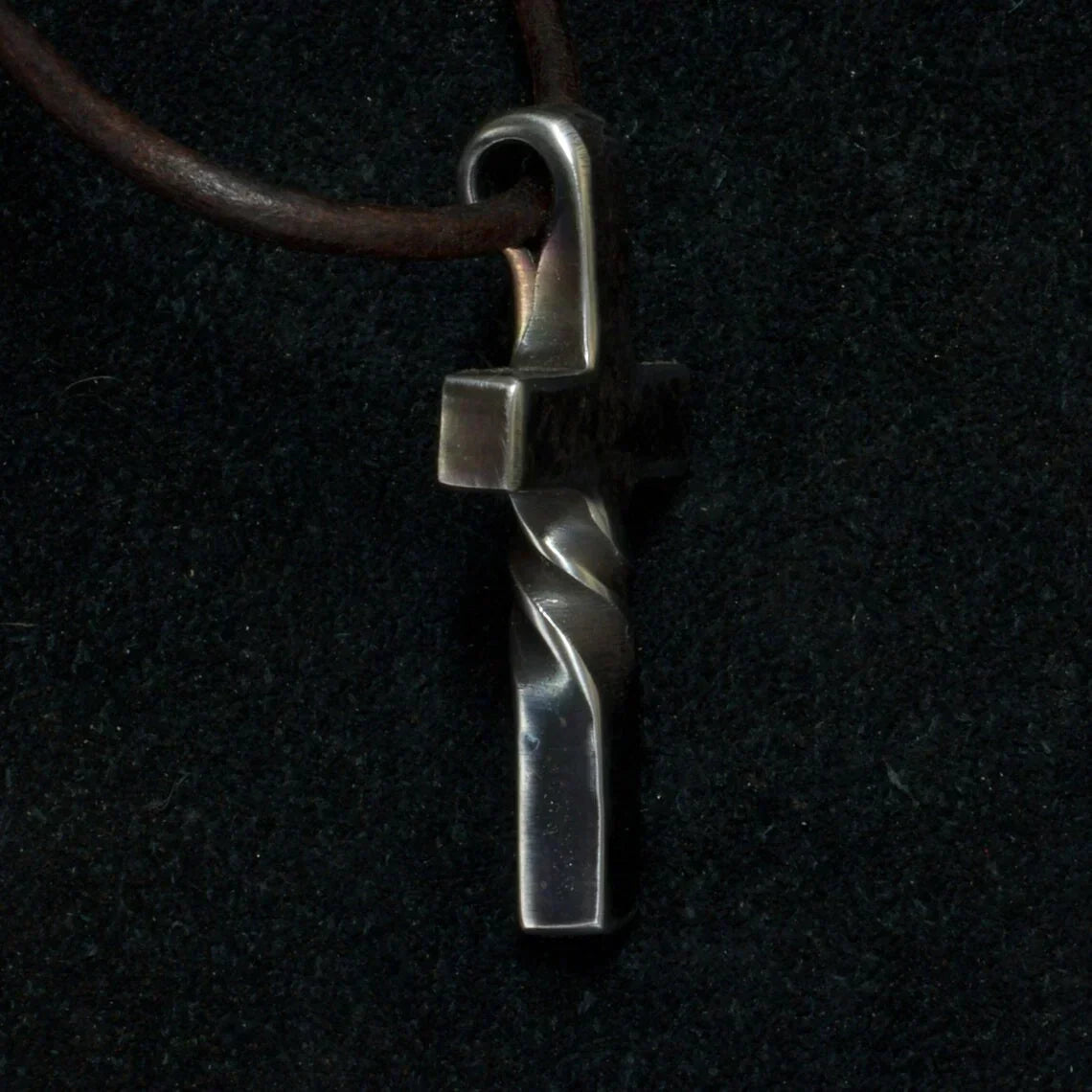 Avtoit | Handcrafted - Cross Necklace