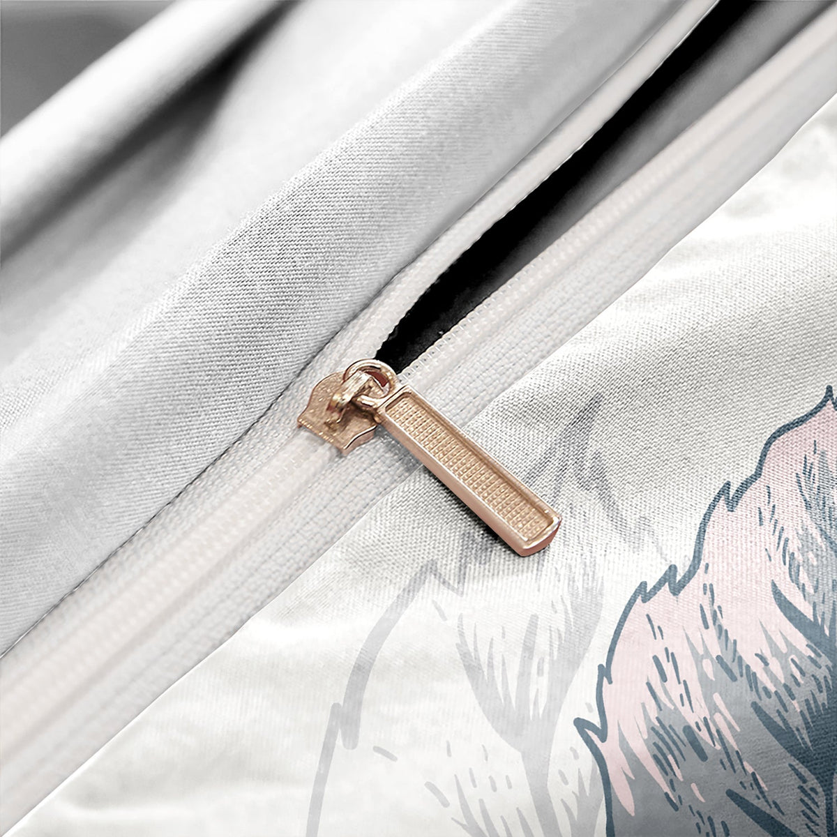 Avtoit | PetalFlight - Soft Floral and Bird Bed Linen