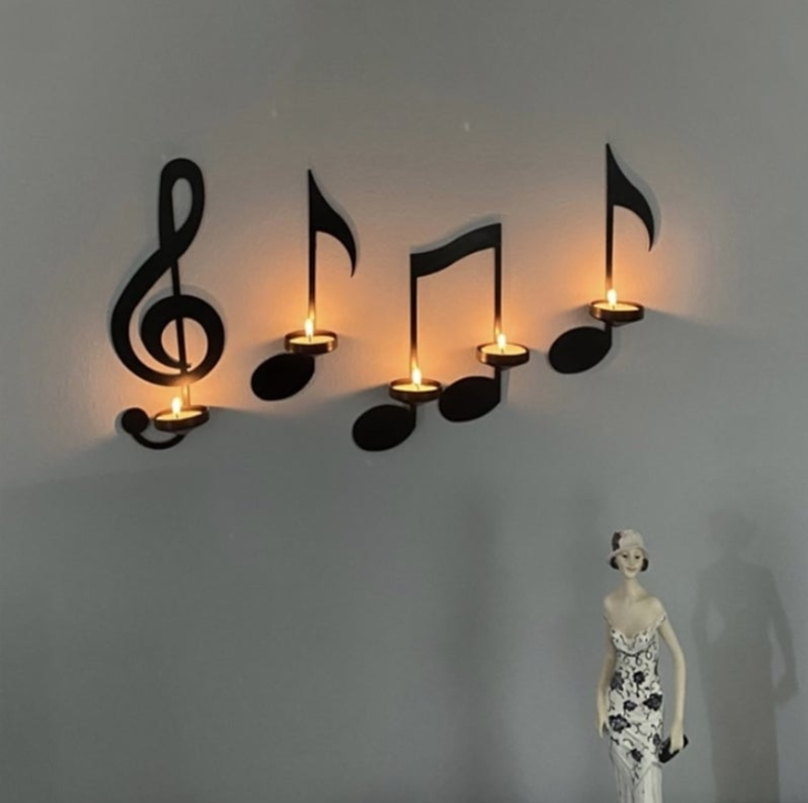 Avtoit | Candle holder with notes