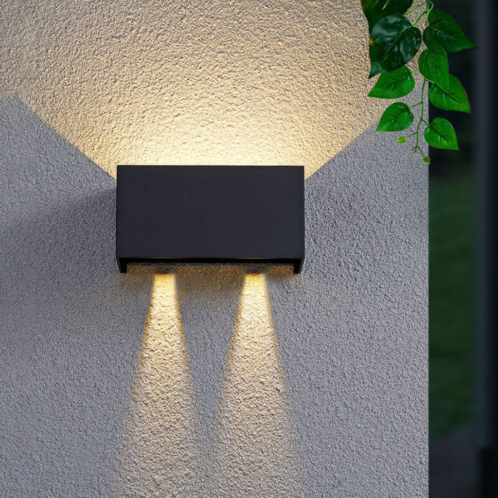 Avtoit | Modern waterproof rectangular LED wall light for outdoor use with up and down lighting