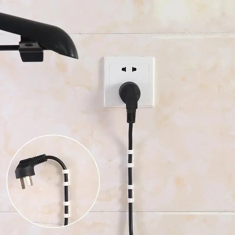 Avtoit | 20-piece cable holder for stress-free organization and elegant spatial feel