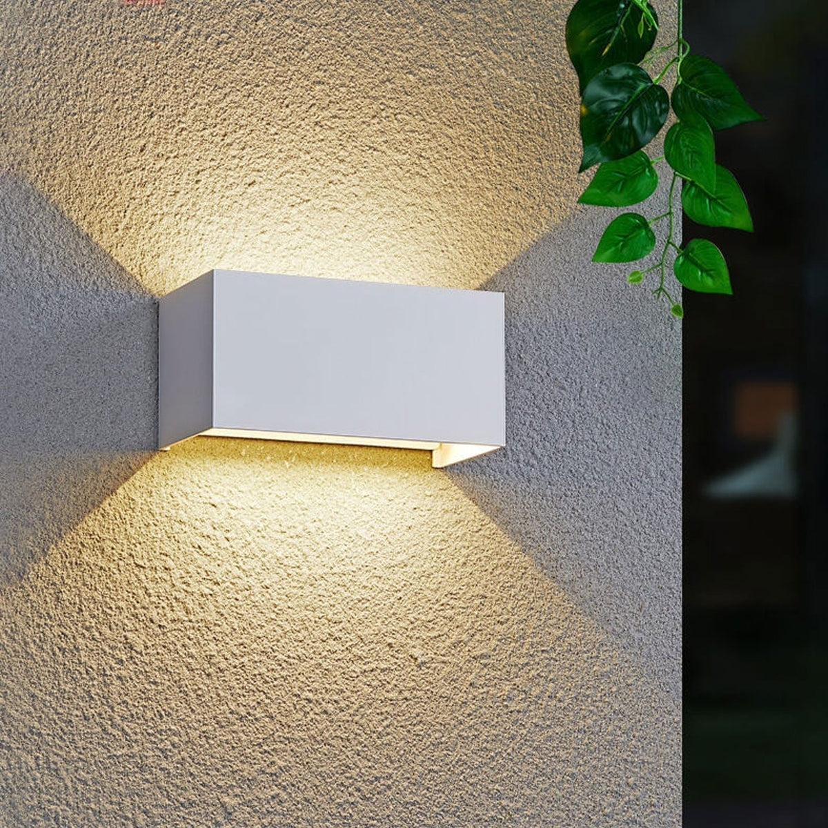 Avtoit | Modern waterproof rectangular LED wall light for outdoor use with up and down lighting