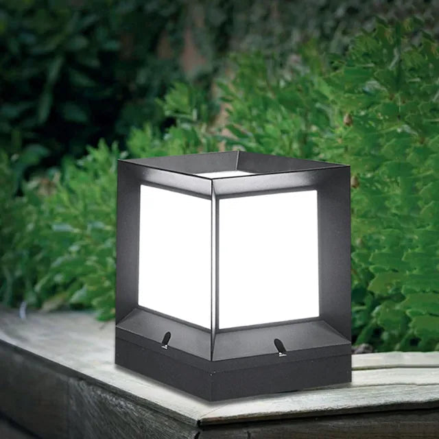 Avtoit | Cube Column Lamp