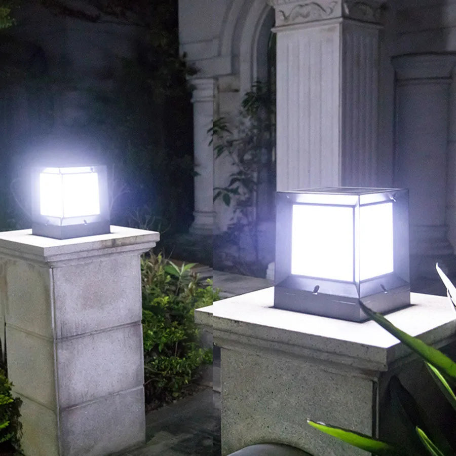 Avtoit | Cube Column Lamp