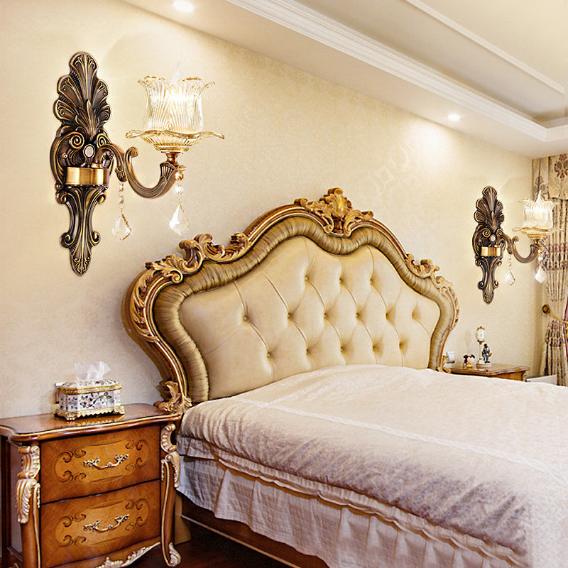 Avtoit | 1/2-Light Living Room Wall Mount Lamp Vintage Style Brass Wall Light with Flower Clear Structured Glass Shade