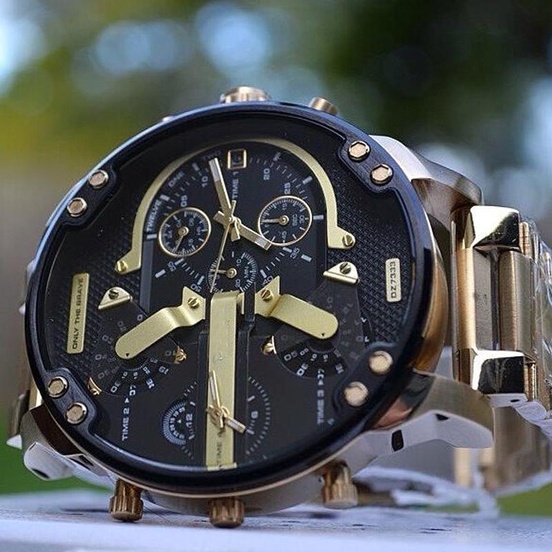 Stainless Steel Chronograph Quartz Watch with 10 m Water Resistance