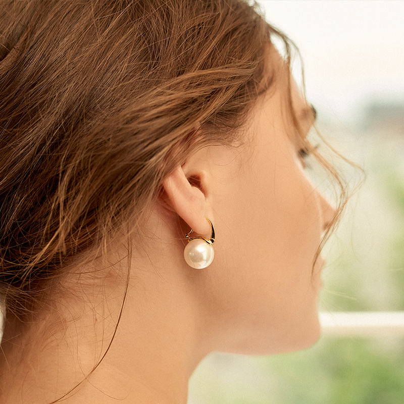 Avtoit | Black Pearl Earrings  Available in White Champagne Grey Gold and Black  Pearl Dangle Earrings