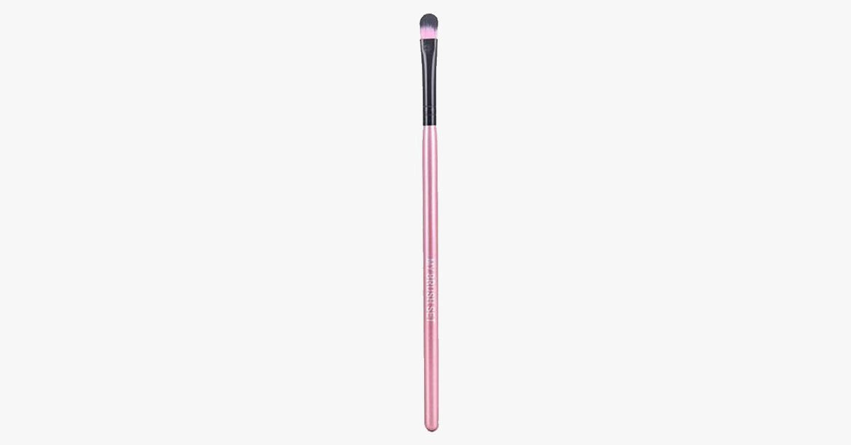 Avtoit | Medium Eyeshadow Brush - Fits Your Personality and Style