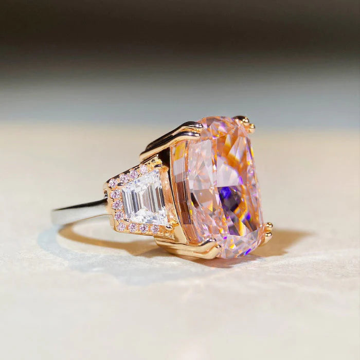 Avtoit | Three Stone Brilliant Cut Pink Ring