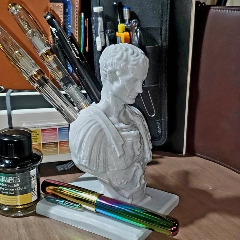 Avtoit |  Julius Caesar Desk Pen Holder