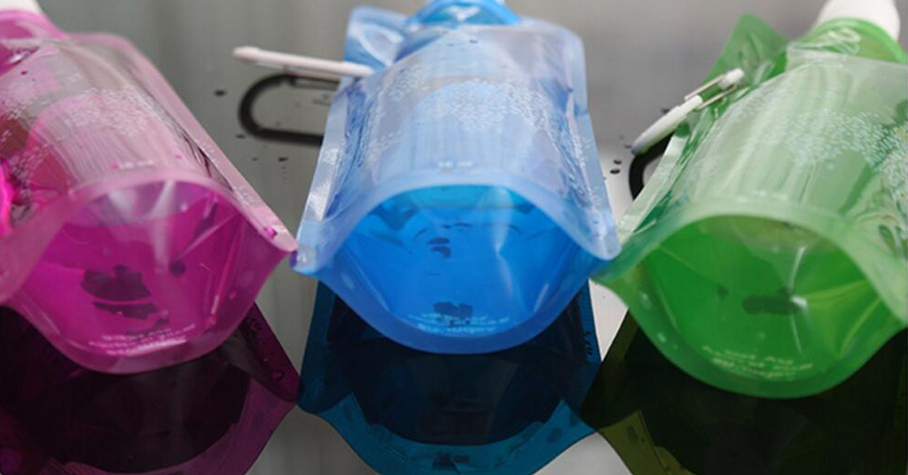 Avtoit | Portable bottles with carabiner clip – Easy to carry collapsible water bottles