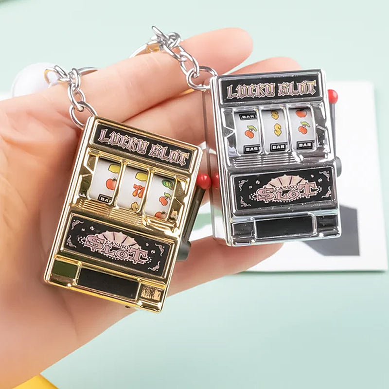 Avtoit | Keychain designed as a slot machine