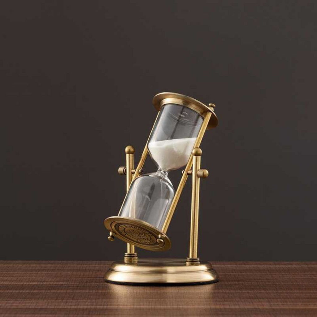 Avtoit | Antique hourglass made of brass with violet sand