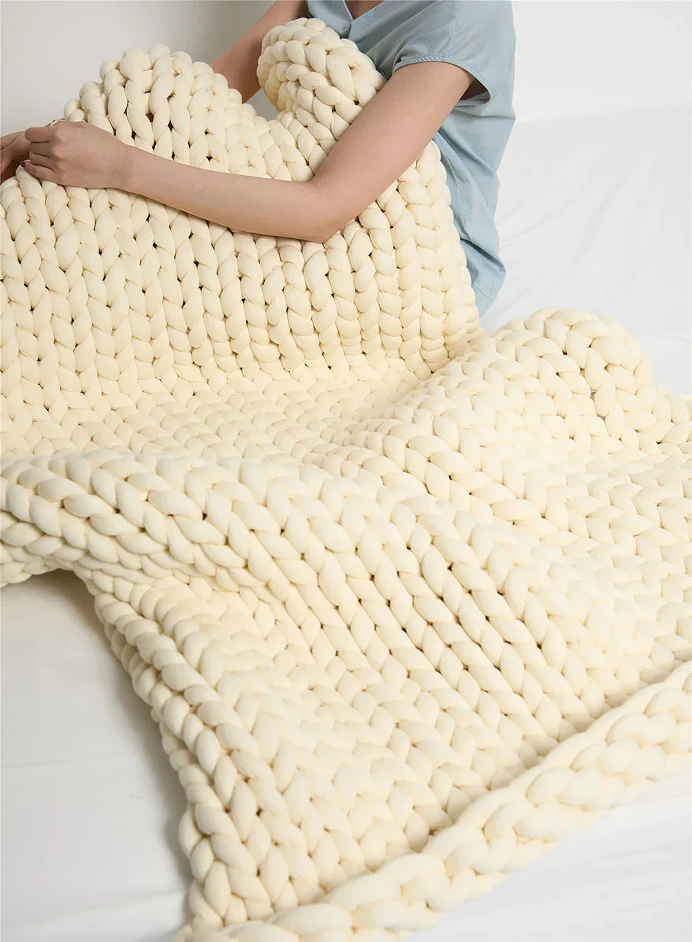 Avtoit | Chunky Knit Handmade Weighted Throw – Ultra-Cozy & Stylish Blanket