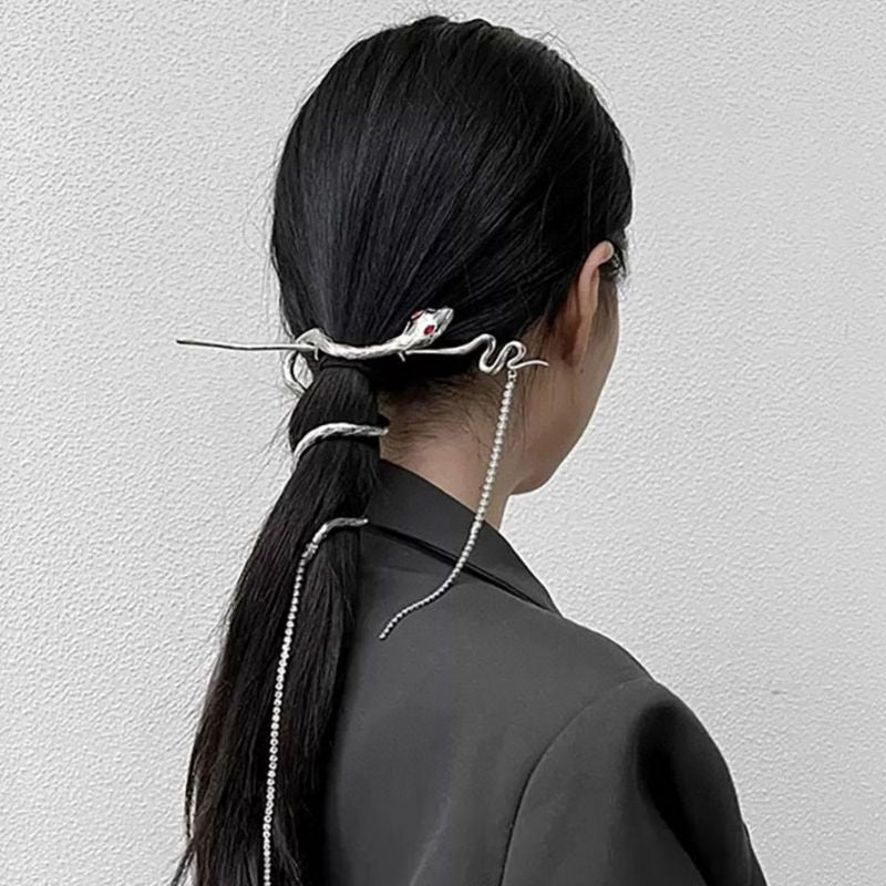 Avtoit | Silver Spiral Snake Tassel Hairpin