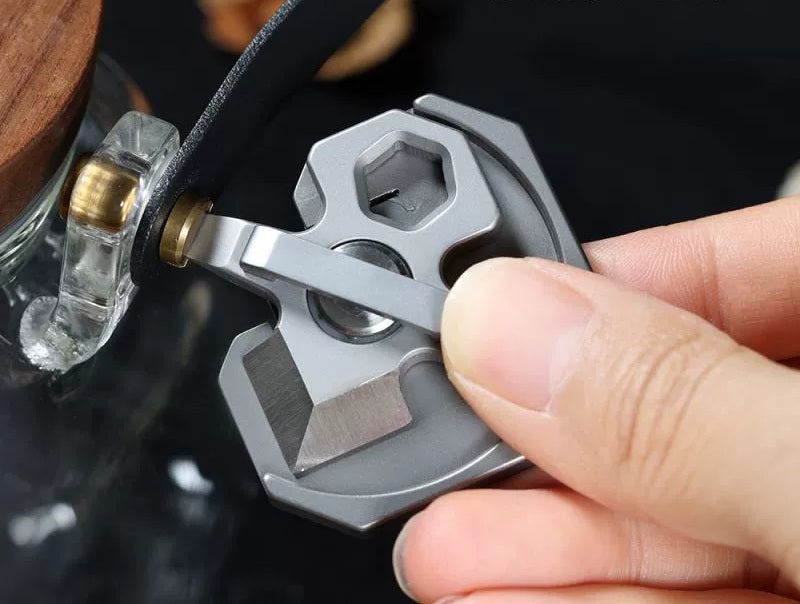 Avtoit | Titanium EDC Multi-Tool - Screwdriver, Wrench, Cool Pendant