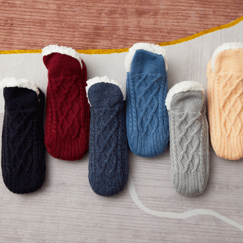 Avtoit | V neck Cozy Socks Slippers