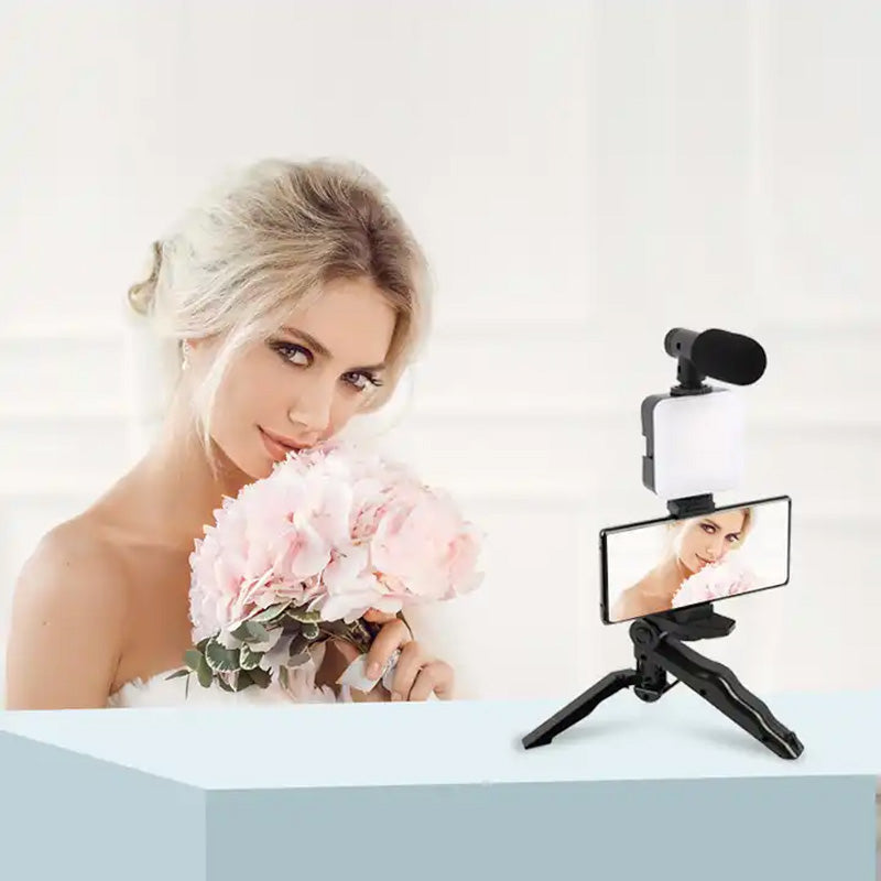 Avtoit | Spotlight with Microphone Kit