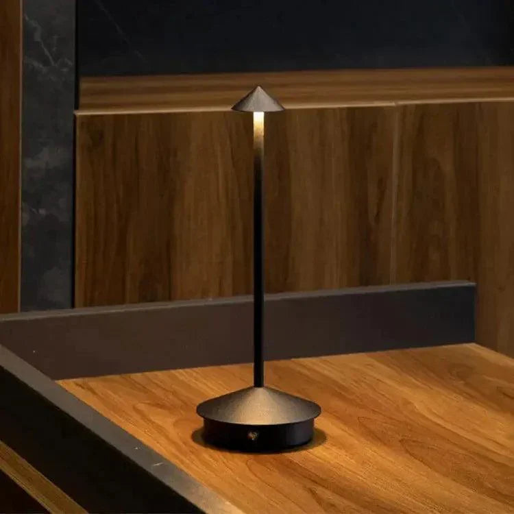 Avtoit | BeamLuxe - Sleek Wireless Table Light