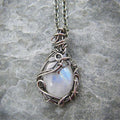 Avtoit | Retro Moonstone Necklace - Selene