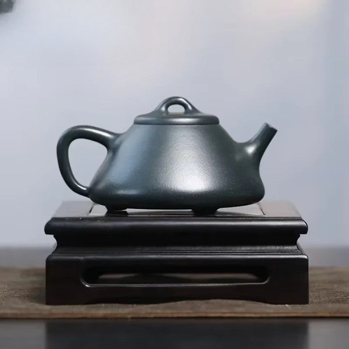 Avtoit | Japanese-Style Zen Handmade Clay Teapot