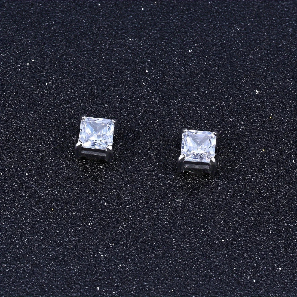 Avtoit | Premium Unisex Magnetic Crystal Design Stud Earrings