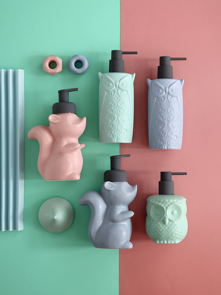 Avtoit | Ceramic Soap Dispenser, Squirrel Foam Pump Bathroom Bottle, Animal Design, Refillable Reusable Lotion Pump for Bathroom Kitchen, 510ml/17.2oz