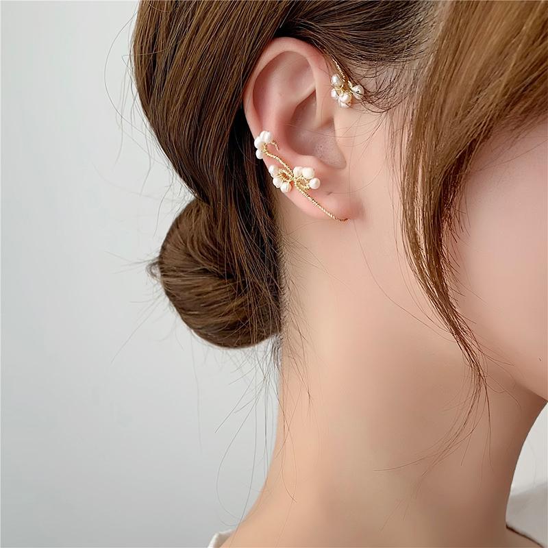 Avtoit | Vintage Pearl Earrings