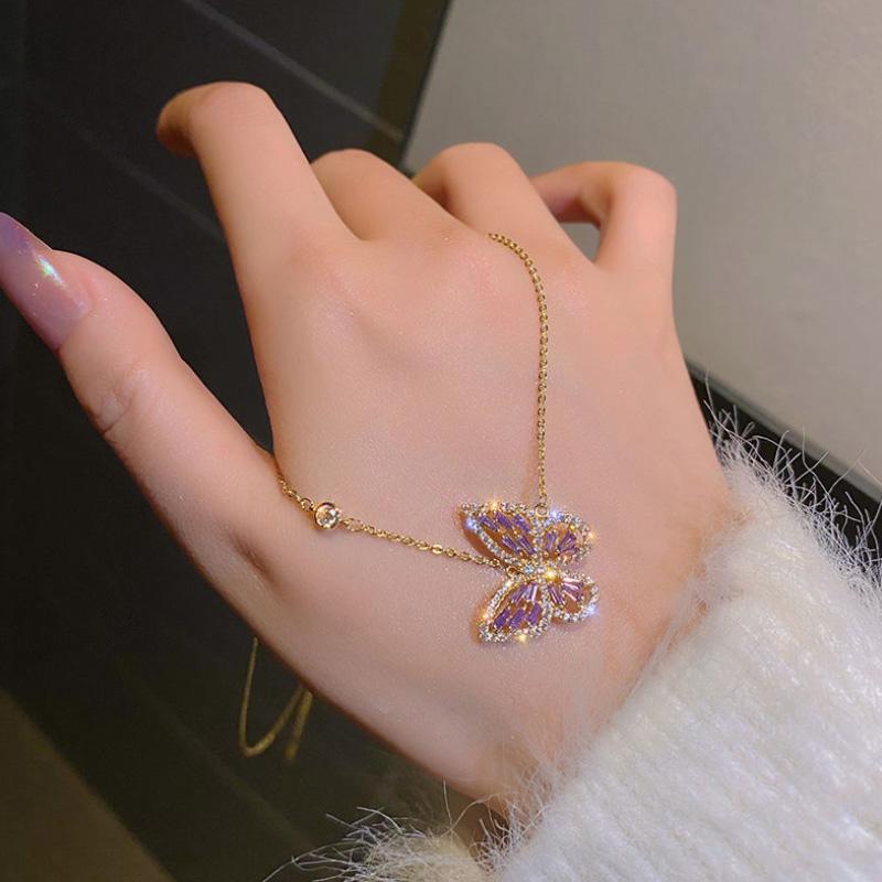 Avtoit | Hollow Butterfly Necklace