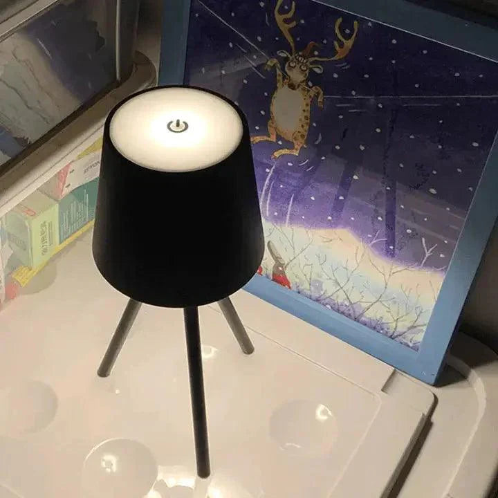 Avtoit | LumaStand - Sleek Tripod Table Light